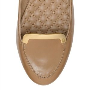 **SOLD** Tory Burch Jess flats in beige - 8.5