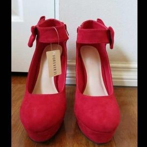 Red Bow Heels