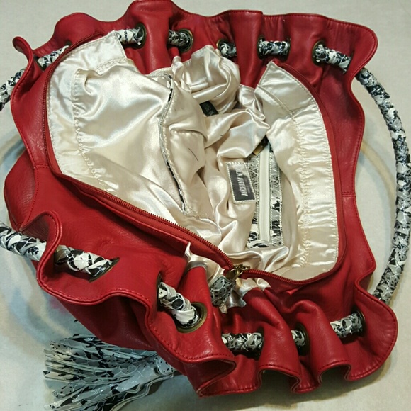 Shoulder bag - Picture 2 of 3