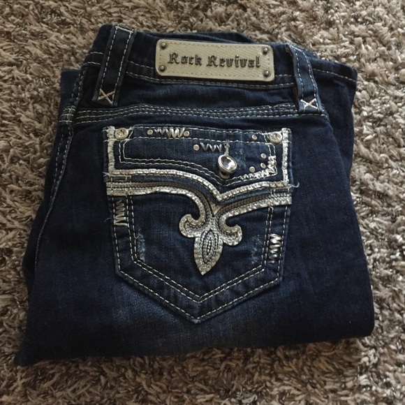 Rock revival jeans Betty low rise inseam of 34