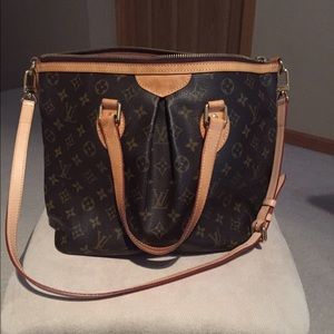 ⚡️SOLD⚡️ LV Palermo PM satchel