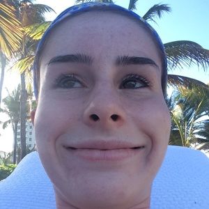 Meet your Posher, Ellen