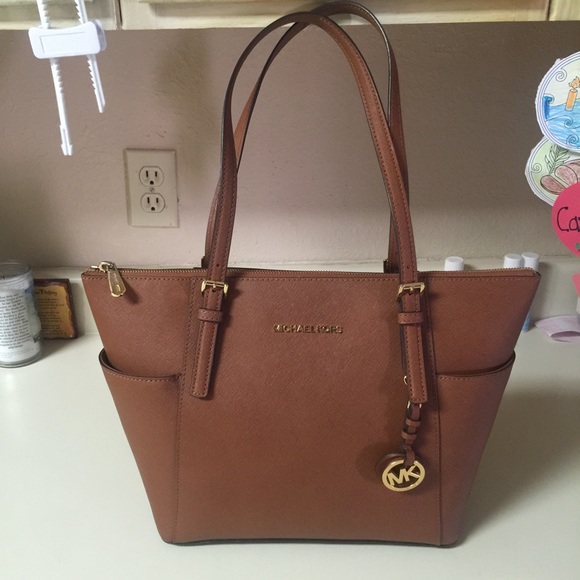 Michael Kors tan purse brand new never used