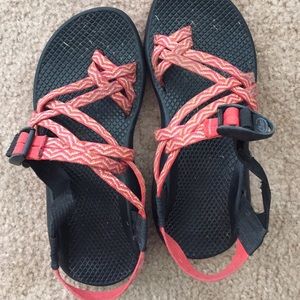 Double strapped chacos