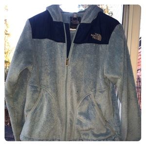 north face light blue fuzzy jacket