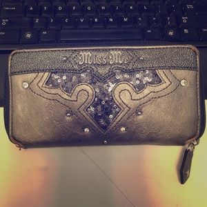 Miss me wallet USED