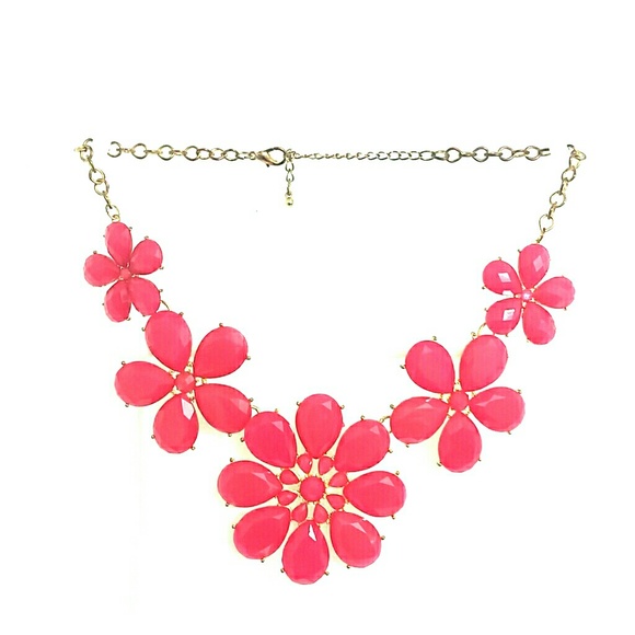 Pink Daisy Necklace