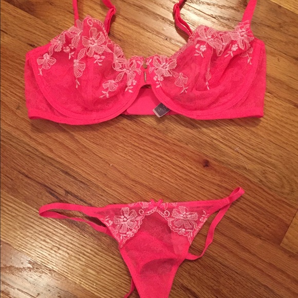 Victoria's Secret Other - NWT Victoria's Secret Bra & Panty Set