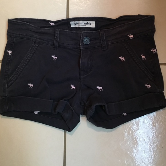 Girls 16 Abercrombie shorts with pink logo