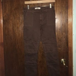 NWOT Hollister brown cargos