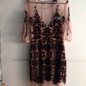 For Love & Lemons (L)