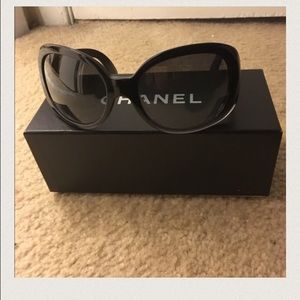 CHANEL sunglasses