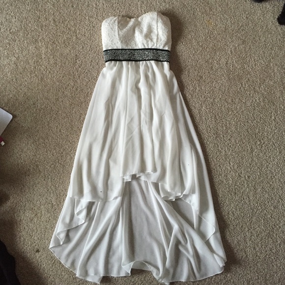 White strapless high-low dress