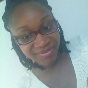 Meet your Posher, Ebony