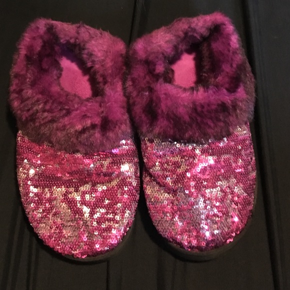 Purple fuzzy sequins slippers