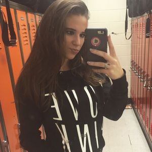 Meet your Posher, Alexis