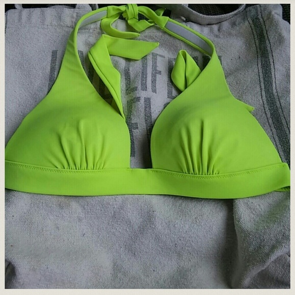 Victoria's Secret Max Push Up Bikini Top Sz M