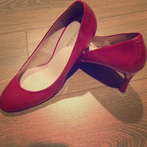 Those pink heels are hot!