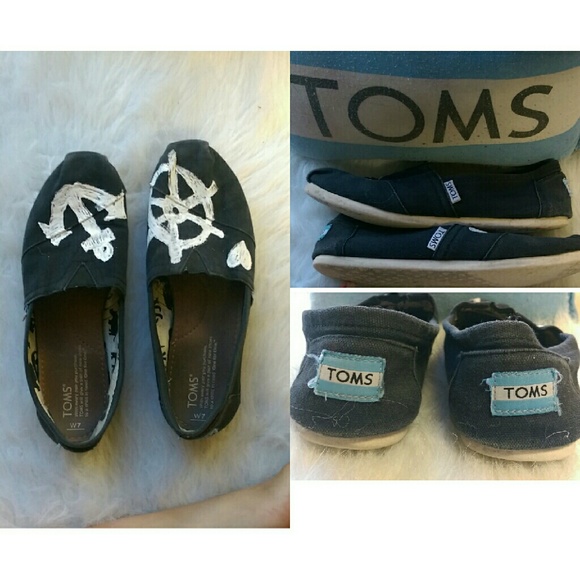 Hand painted toms