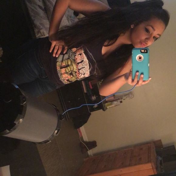 Meet your Posher, Danielle - Picture 1 of 1