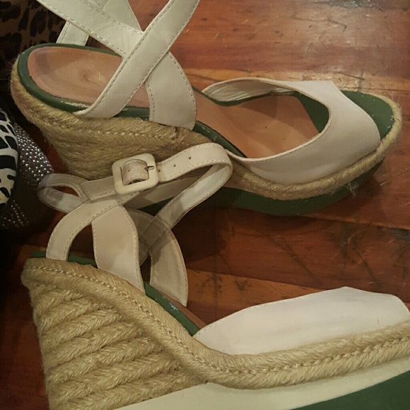 Aldo green and tan wedges