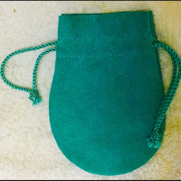 Tiffany and Company suede bracelet bag authentic. - Picture 3 of 3