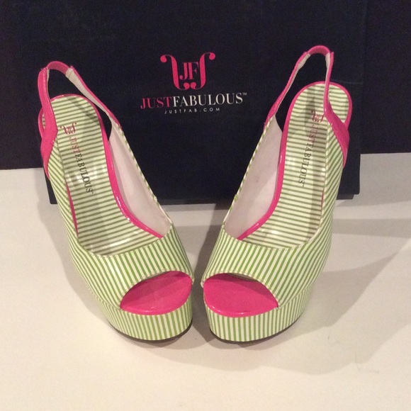 SEXY STRIPPED SANDALS! - Picture 3 of 4