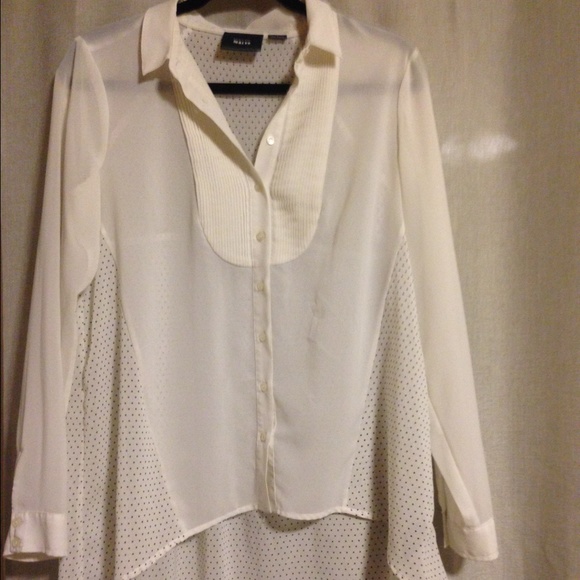 Anthropologie half buttoned blouse