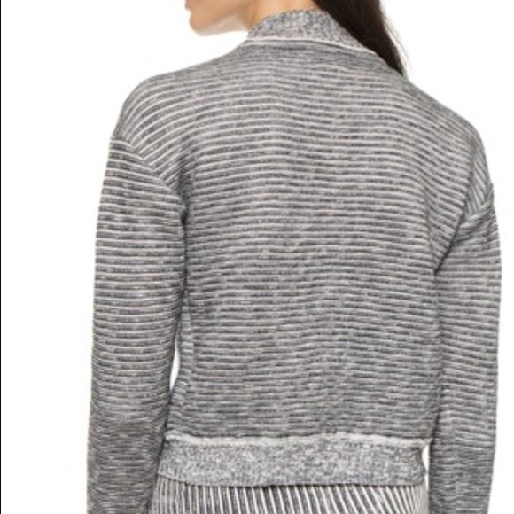 O'2nd 1 Pullover - Picture 2 of 4