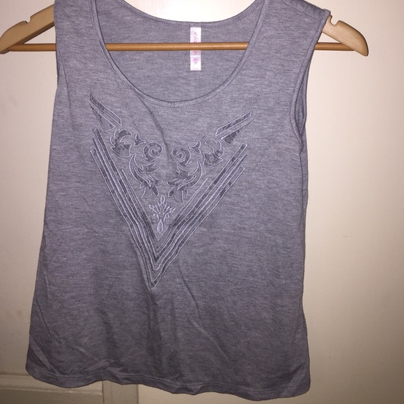 cute gray tank top