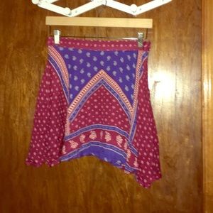 F21 pattern mini skirt