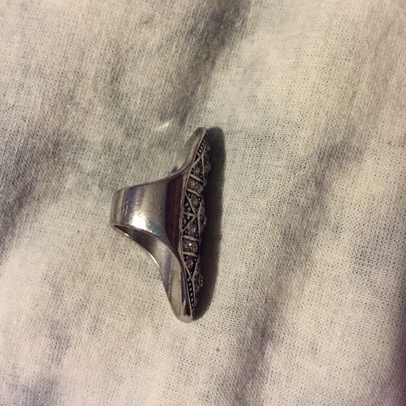Ring - Picture 2 of 3