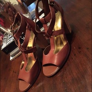BNWOT Ralph Lauren leather heeled sandal