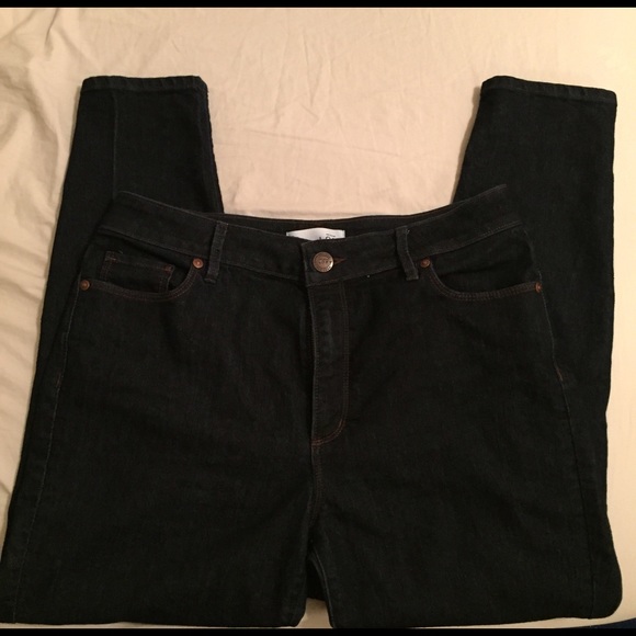 LOFT Dark Wash Petite Ankle Jeans - Picture 2 of 4