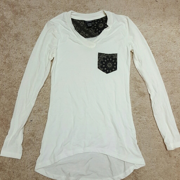 Long-sleeved shirt. NWOT. Size small.