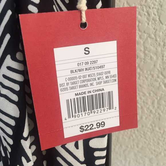 Easy black and white romper! - Picture 4 of 4