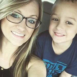 Meet your Posher, Tiffany