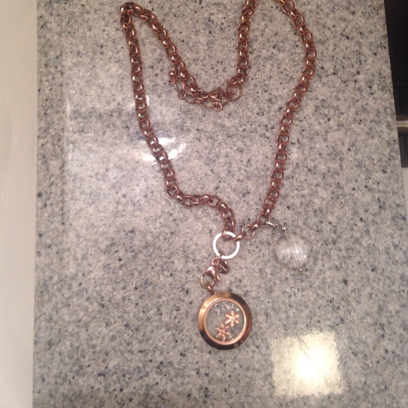 Origami owl rose gold necklace