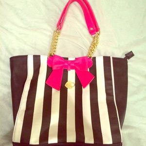Very cute and summary Betsey Johnson purse!