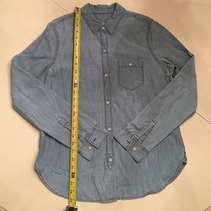 GAP Chambray Button Down, Size Medium