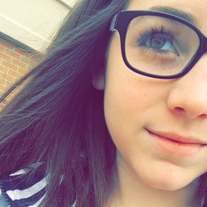 Meet your Posher, Luci