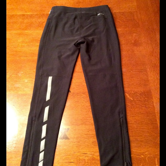 💕Nike cropped running tights/leggings.💕 - Picture 3 of 3