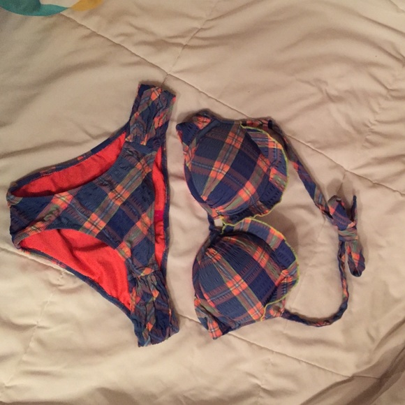 Victoria secret matching swim top & bottom!