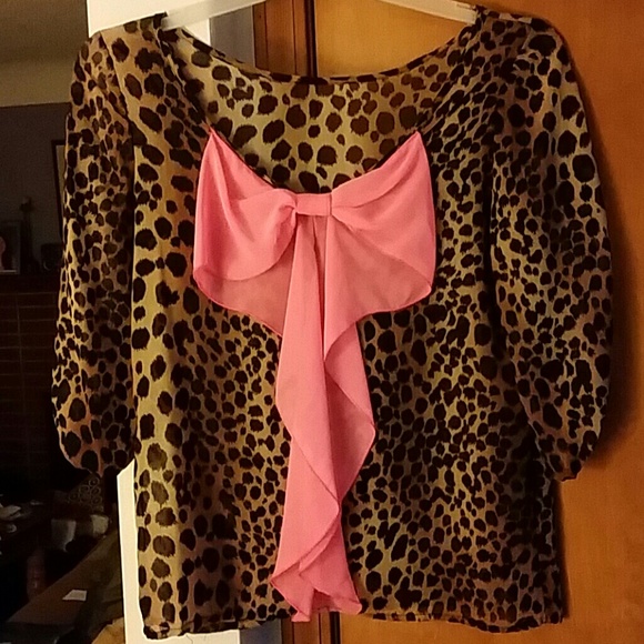 Leopard Print Bow Back Shirt