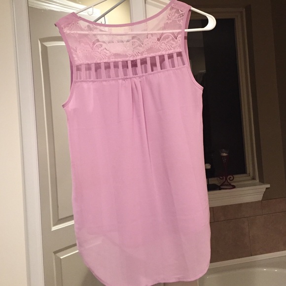 Lilac colored high low top - Picture 2 of 2