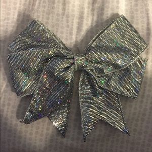 Softball/ Cheer bow‼️🎀