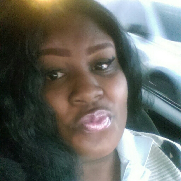 Meet your Posher, Tiffany