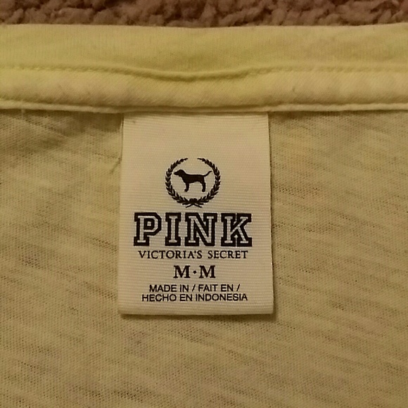 VS yellow long sleeve tee - Picture 2 of 2