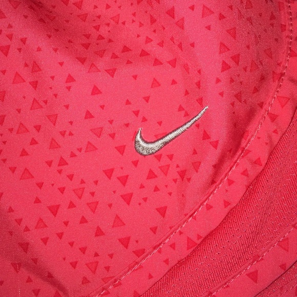 NWOT peach nike shorts - Picture 2 of 3