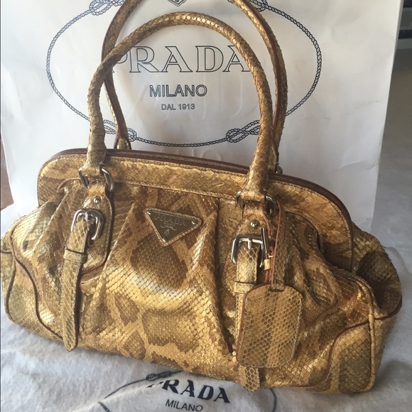 ❤️SOLD❤️🌟Very Rare PRADA🌟 Gold Python Handbag - Picture 1 of 4